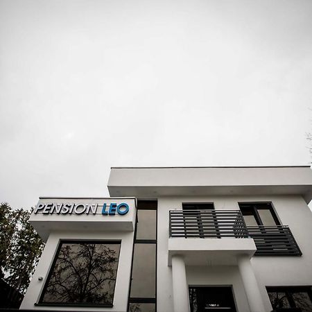 Pension Leo Berlim Exterior foto