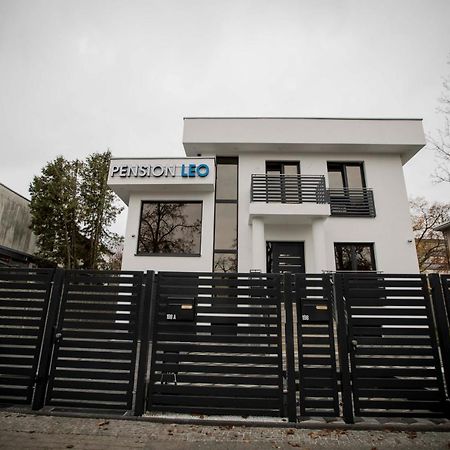 Pension Leo Berlim Exterior foto